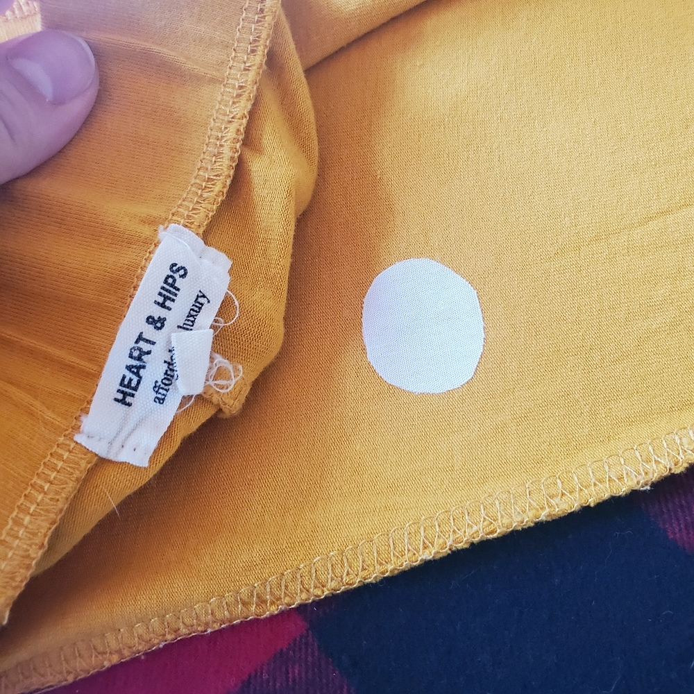 🚫 Donated 🚫 Stripe yellow pants : damage noted - Picture 9 of 9